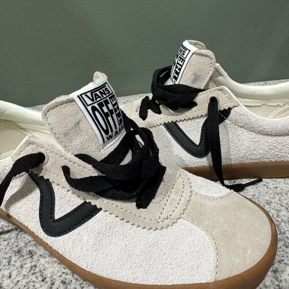 Vans sport low shoe marshmallow white (men’s 4.5 / women’s 6) worn once - Picture 10 of 10